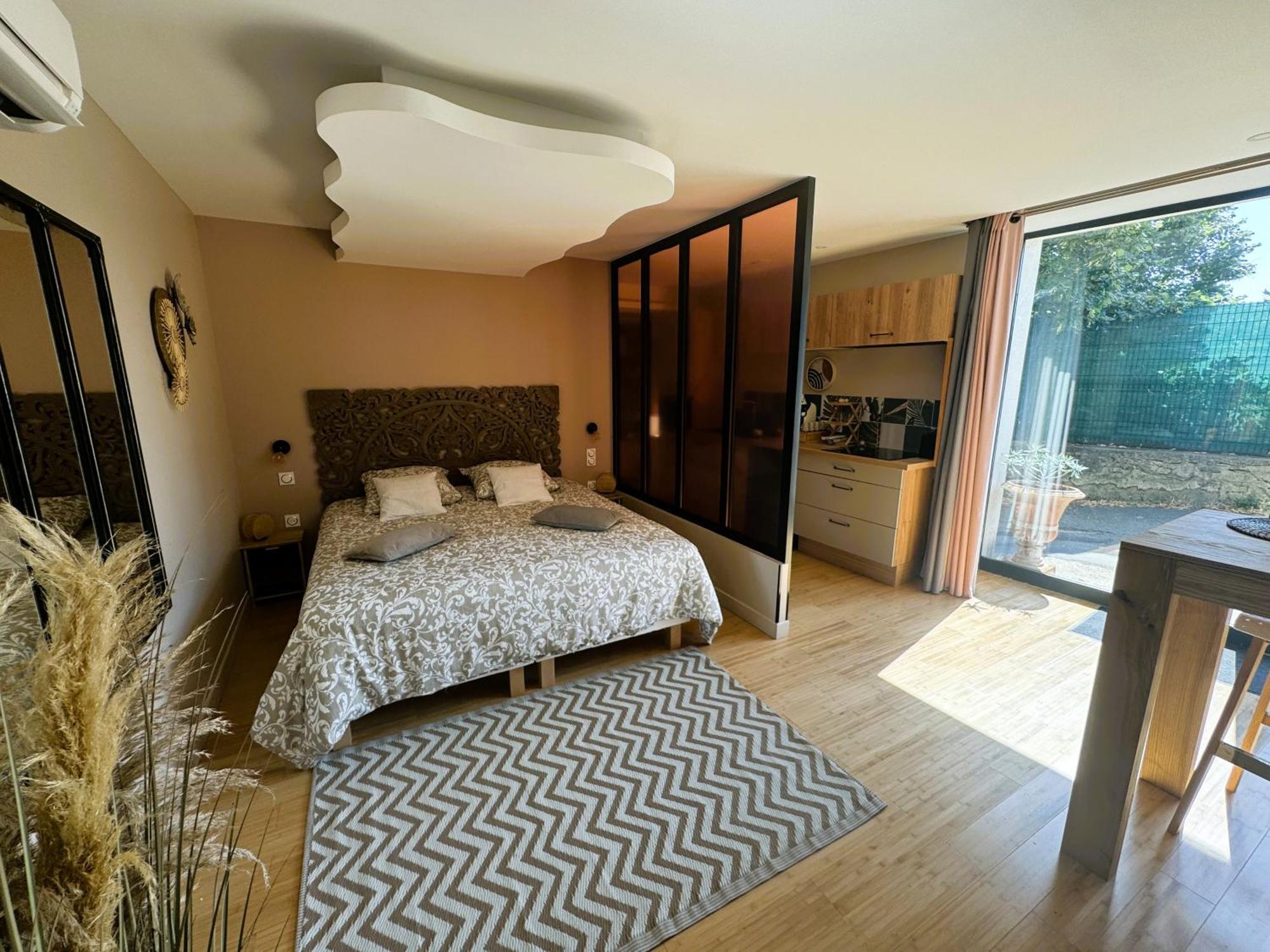 Le Dix - Classic Room - Vallabrix Proche Uzes Εξωτερικό φωτογραφία