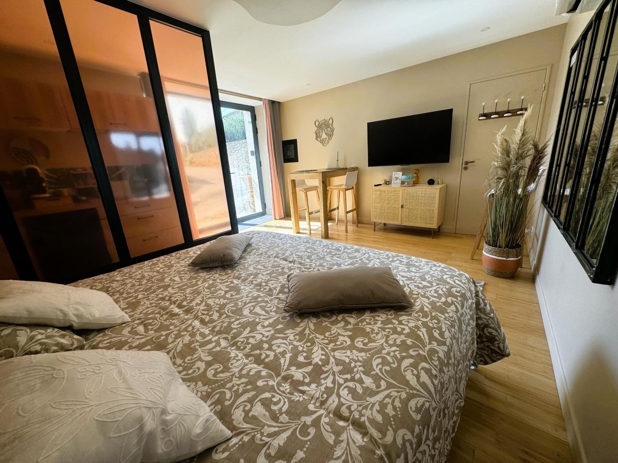 Le Dix - Classic Room - Vallabrix Proche Uzes Εξωτερικό φωτογραφία